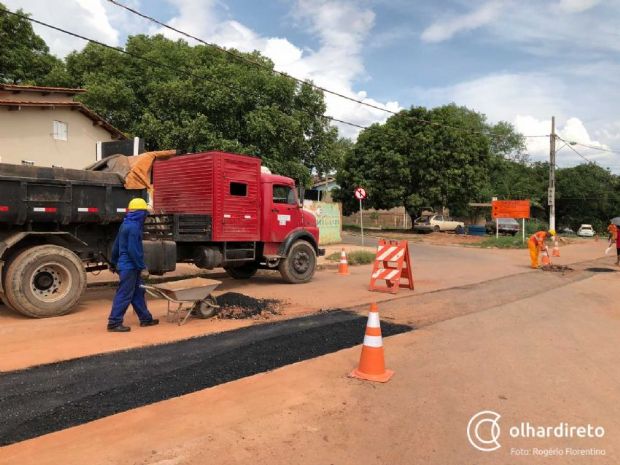 PGE ir tomar medidas para que obras de trincheira no trevo de Chapada continue aps embargo