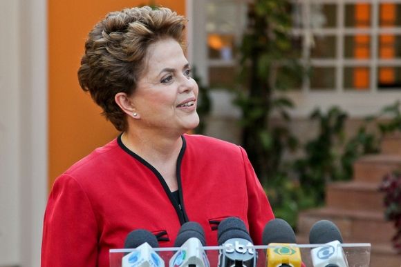 Para Dilma, pas deve ser medido pelo que faz por crianas e no por PIB