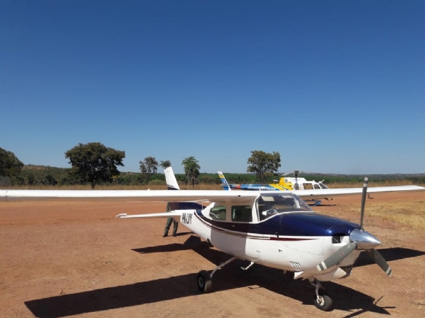 ​Avio com 300 kg de cocana  interceptado em operao das polcias de Tocantins, Mato Grosso e Gois