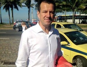 CBF descarta outros nomes e s fala com Dunga para treinador da seleo brasileira