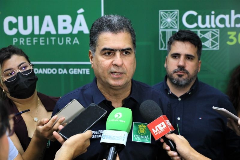 Emanuel anuncia ao judicial contra interventores e pedido de providncias  Polcia Federal