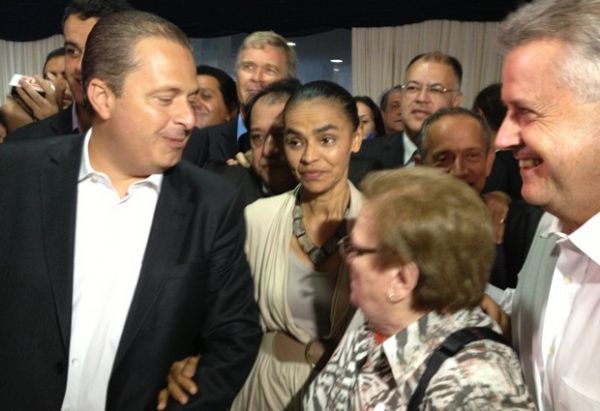 PSB anuncia chapa com Campos para presidente e Marina como vice