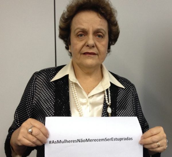 A ministra da Secretaria de Mulheres, Eleonora Menicucci, em apoio  campanha contra o estupro