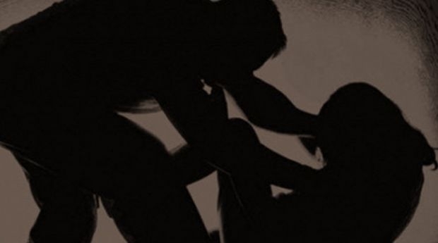 Padrasto  preso acusado de estuprar menina por trs anos; me era conivente
