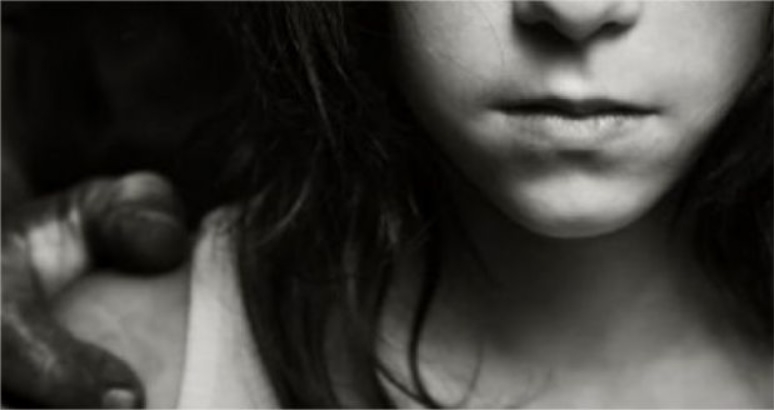 Menina de 12 anos  estuprada por desconhecido enquanto voltava para casa
