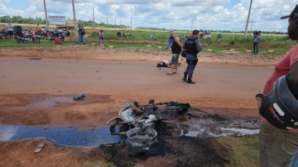 Identificado entregador de 18 anos morto em acidente aps fugir de abordagem da Polcia Militar