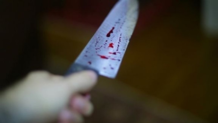 Enteada mata padrasto a facadas durante churrasco na vspera do Natal