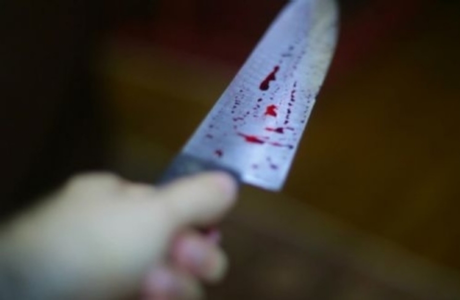 Homem  preso na casa da me aps matar mulher com golpes de faca e fugir