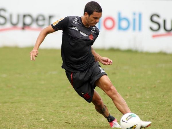 Flamengo busca a terceira vitria consecutiva contra os paulistas para encostar na zona da Libertadores