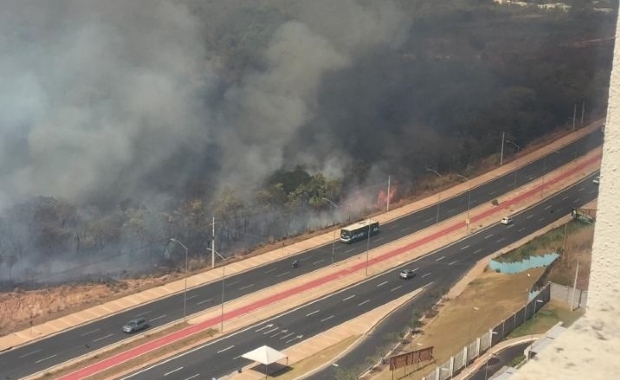 Imagens do incndio que atingiu a mesma regio em 2020