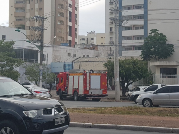 Princpio de incndio na churrascaria Recanto Gacho na avenida do CPA mobiliza Corpo de Bombeiros