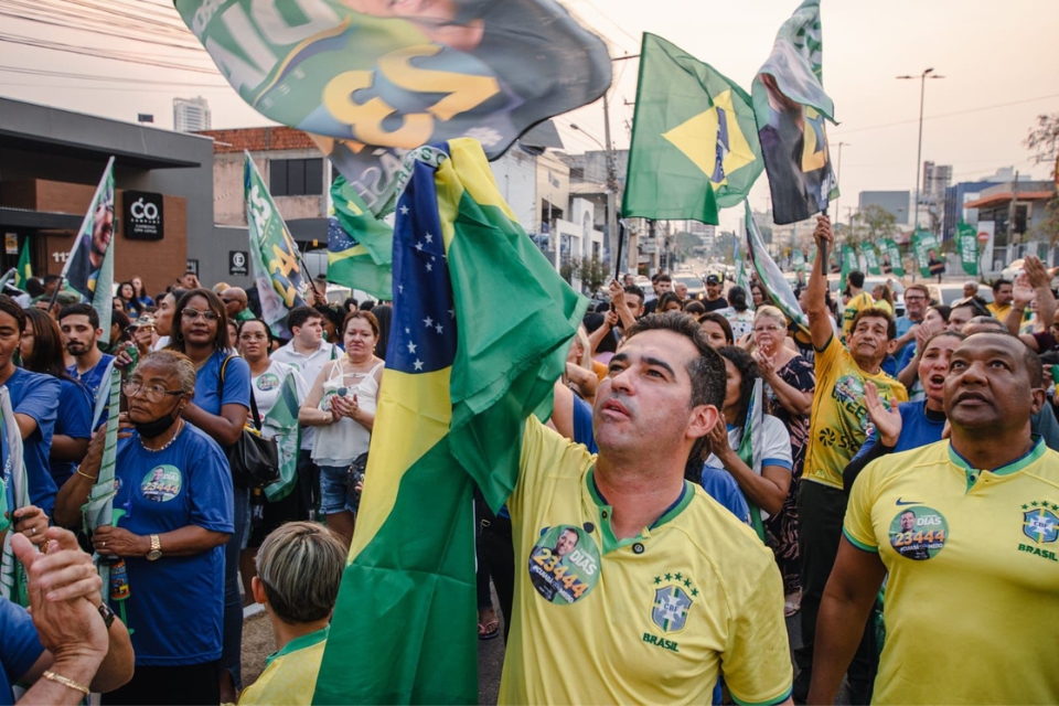 Candidato realiza ato cvico no feriado de 7 de setembro em Cuiab