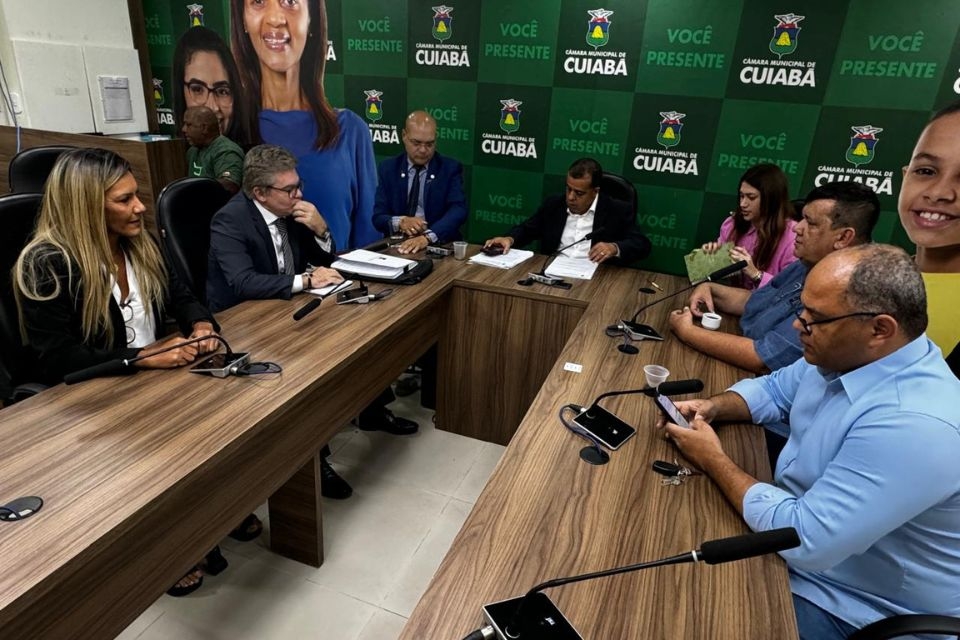 Ex-secretrios de Sade de Cuiab faltam  Comisso que investiga o prefeito Emanuel Pinheiro