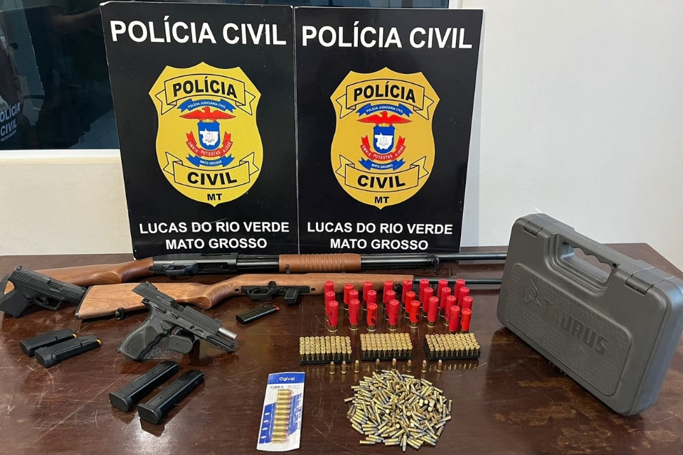 Polcia encontra arsenal de armas e munies em casa de suspeito de violncia domstica em MT