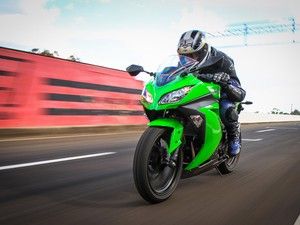 Kawasaki confirma recall da Ninja 300 no Brasil por ABS