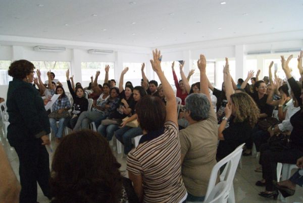 Estado de greve  por tempo indeterminado