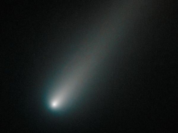Nasa divulga imagem de 'cometa do sculo' e alerta para desintegrao