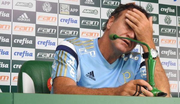 Cuca cita falta de tempo e blinda grupo do Palmeiras: A culpa  minha