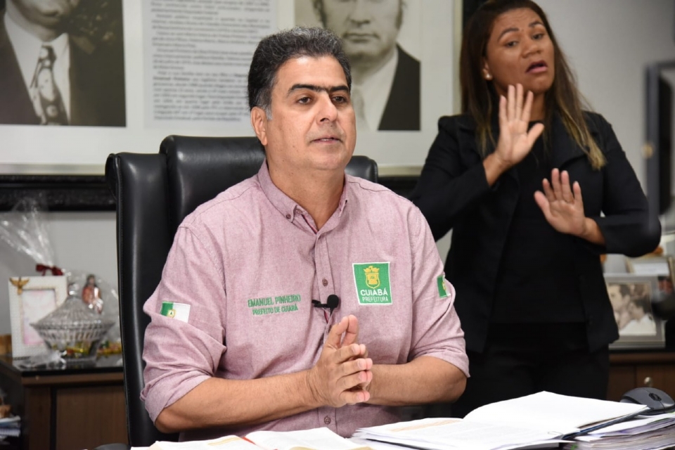 Emanuel Pinheiro sair de frias por 14 dias para decidir candidatura ao governo