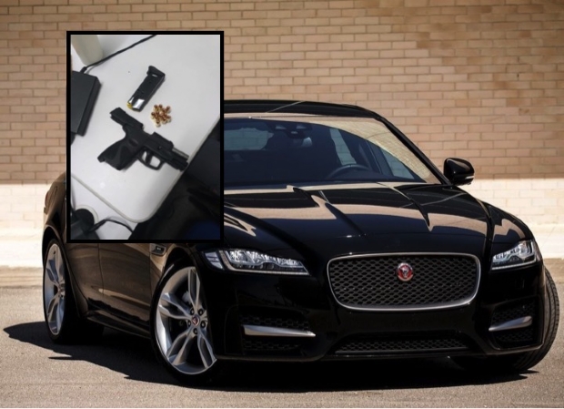 Homem  detido por dirigir Jaguar em alta velocidade, embriagado e com arma de fogo na Isaac Pvoas