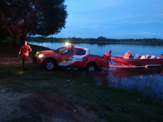 Localizado corpo de homem que se afogou na Lagoa Trevisan aps passeio com moto aqutica