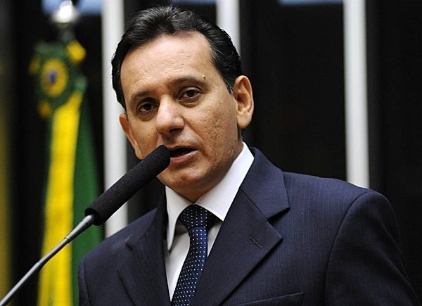 PSDB discorda de nomeao de Maluf em governo sem rumo, afirma Leito