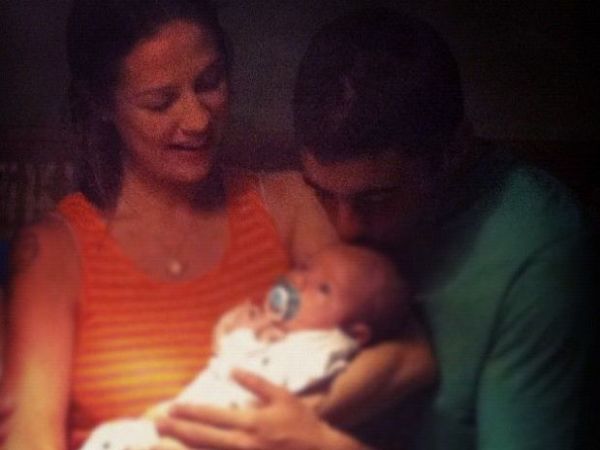 Nesta segunda-feira (30), o marido de Luana Piovani postou no Twitter foto do filho