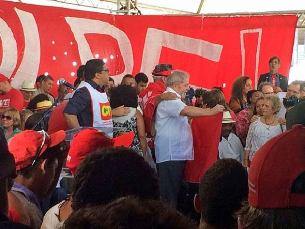 Dilma desiste de ir a ato poltico para buscar votos contra impeachment
