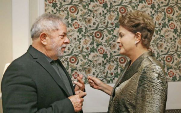 Dilma se solidariza com Lula por telefone aps depoimento