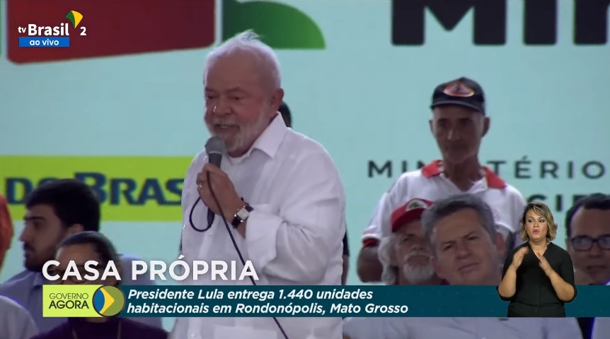 Durante passagem por MT, Lula lembra chacina de Sinop e fila do ossinho: 'pas foi tomado pela violncia'