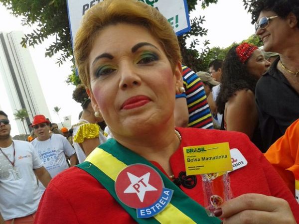 A administradora Flvia Portino veio de Dilma Boneca Inocente