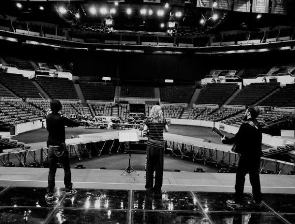 Madonna mostra palco da turn que chega ao Brasil em dezembro