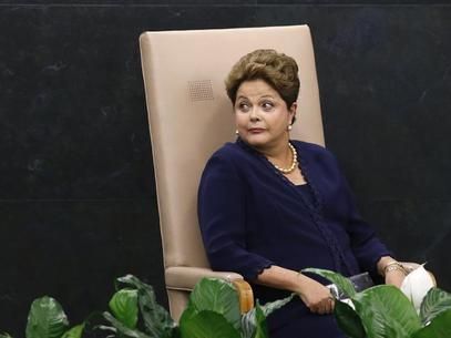 Dilma diz que governo tem preferncia por concesso, BR-262 pode ser por PPP