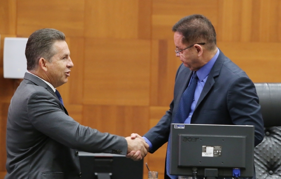Botelho cita reunio com Mauro e se diz surpreso com ao do governo questionando emendas de deputados