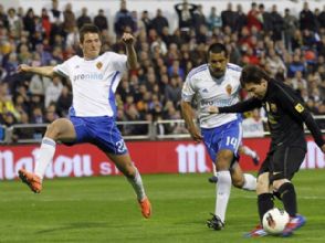 Messi fez dois gols e foi fundamental na vitria contra o Zaragoza
