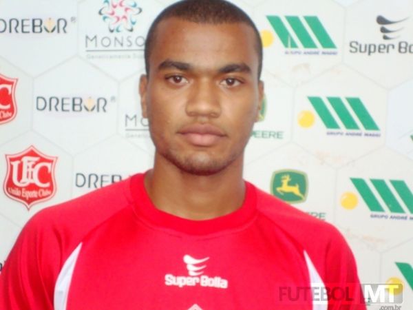 Ex jogador do Unio de Rondonpolis  convocado para servir a Seleo Brasileira contra o Chile
