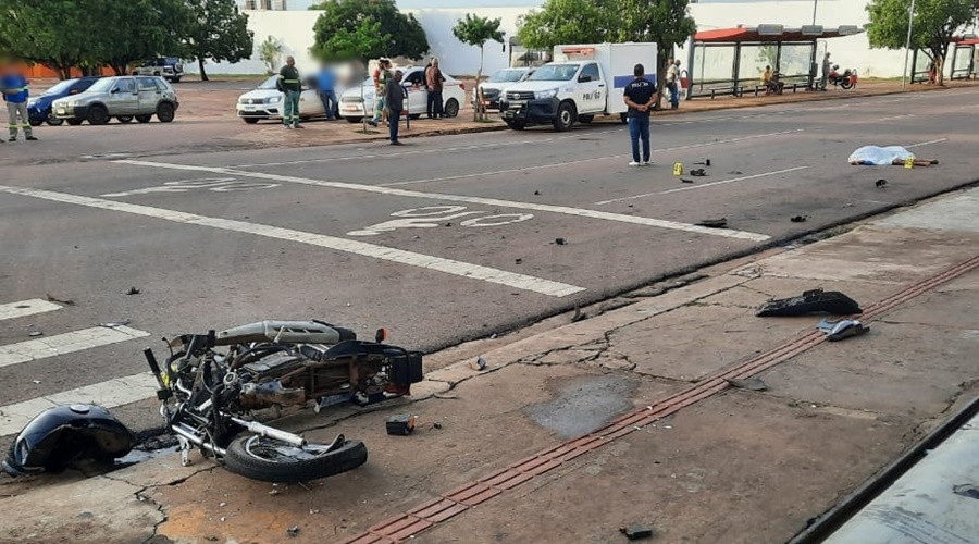 Motociclista morre aps ser atingido por caminhonete na contramo