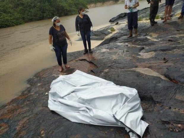 Mulher que passava o Natal com a famlia em rio morre afogada