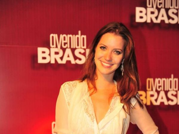 Nathalia Dill, a Dbora, de Avenida Brasil