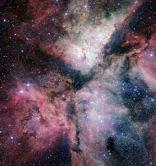 Combinao de imagens de nebulosa foi feita pelo ESO e divulgada nesta quinta (6)