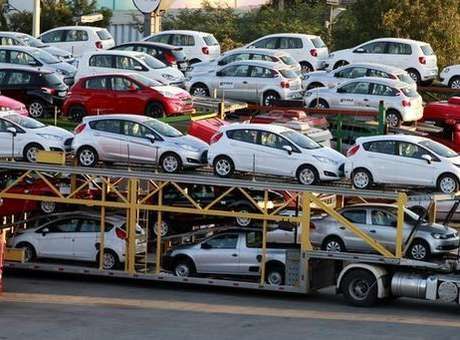 SP: Fazenda notifica 583 mil donos de carros que devem IPVA