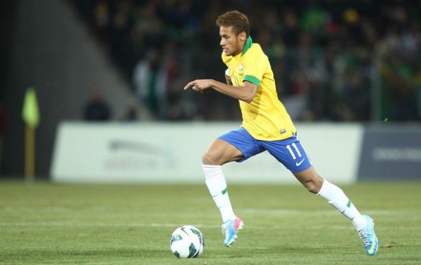 Neymar fala de volta a Londres e brinca: Rssia vai pagar pela Itlia