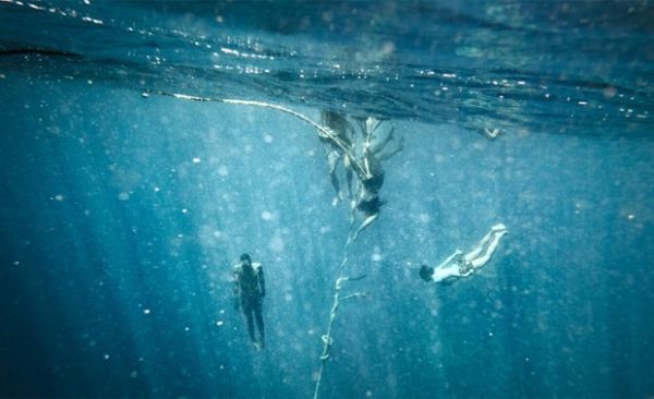 Fotgrafa registra a vida dos nmades do mar