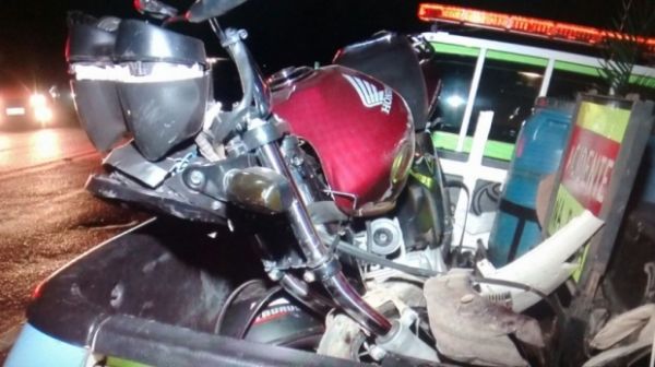 Acidente entre motocicleta e Corolla deixa um morto em rodovia de Mato Grosso