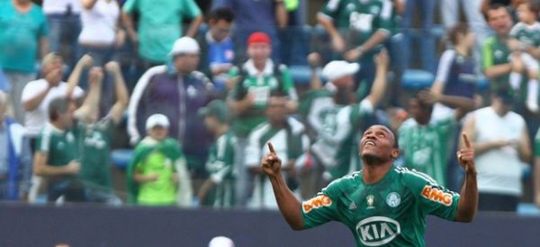 Com Obina inspirado, Palmeiras atropela o Nutico em Barueri