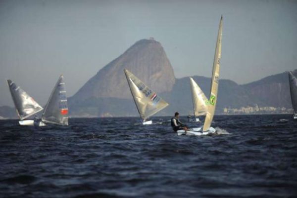 Baa de Guanabara pode receber competies, reafirma Pezo