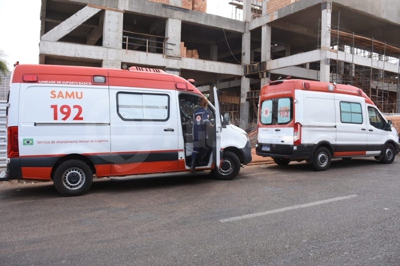 Pedreiro morre ao sofrer mal sbito e cair de andaime de 3 metros