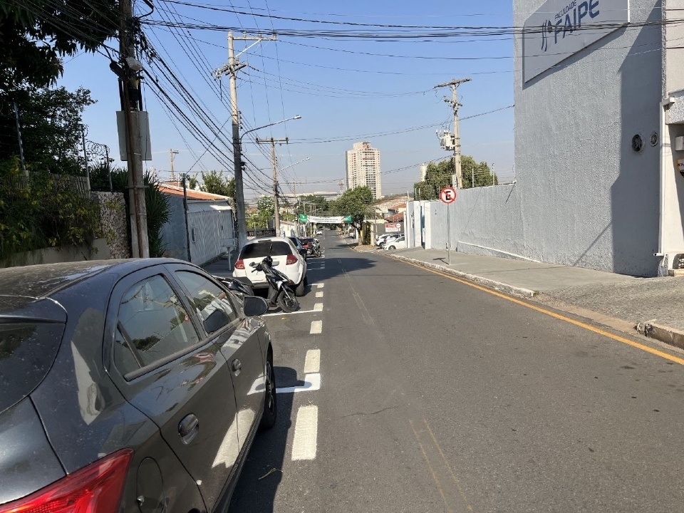 Vereadora aciona Ministrio Pblico contra estacionamento rotativo em rea hospitalar no bairro Jardim Cuiab