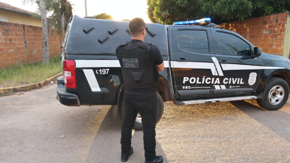 Latrocida  preso pela Polcia Civil em supermercado; homem estava trabalhando