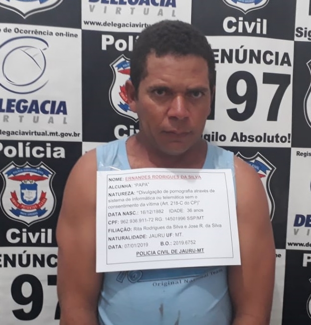 Homem  preso por compartilhar fotos nuas de mulheres aps amea-las em redes sociais